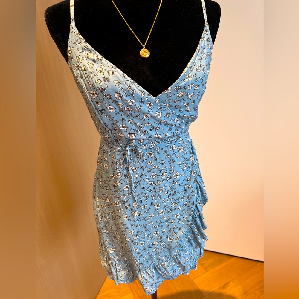 Kulani Kinis Wrap Mini Dress - Alaska - Extra Small - Picture 2 of 6